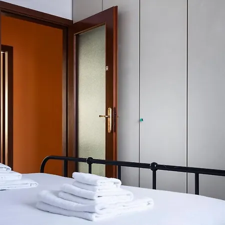 Italianway - Tolmezzo 10b Apartment Milan