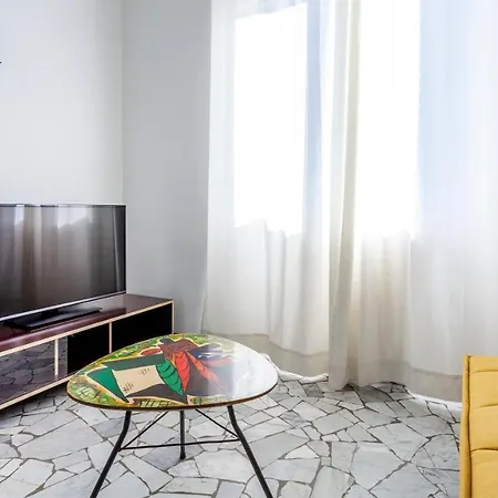 Italianway - Tolmezzo 10b Apartment Milan